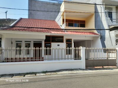 Disewakan Rumah 1,5 Lt dalam Komp Cempaka Putih Indah Jkt-Pus